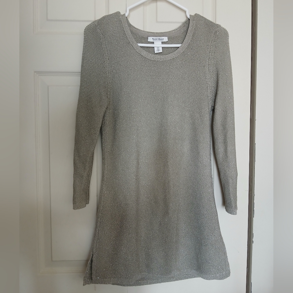 WHITE HOUSE BLACK MARKET Sage Silver Longsleeve, Size M